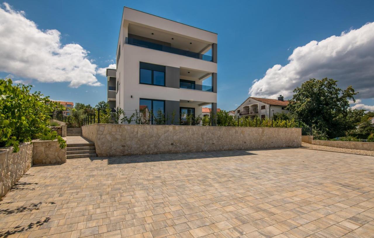 Vila Stemark Njivice Esterno foto