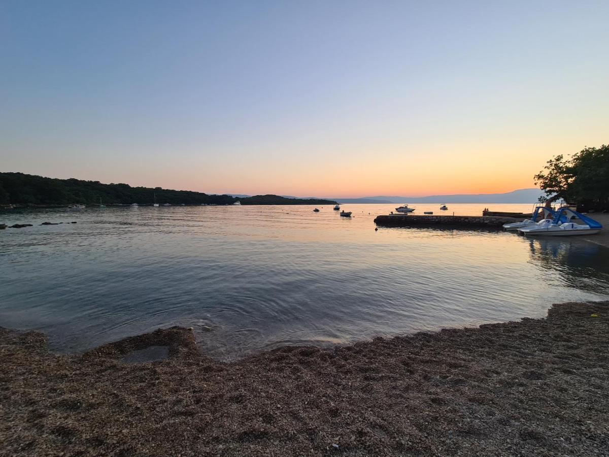 Vila Stemark Njivice Esterno foto